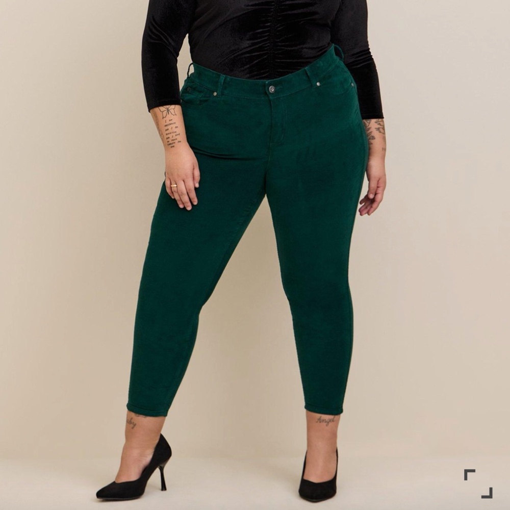 Torrid Bombshell Skinny Corduroy High-Rise Jean Botanical Garden Green Size 14W